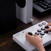 8BITDO Controle Bluetoth e Com Fio Arcade Stick Para Xbox e PC BRANCO